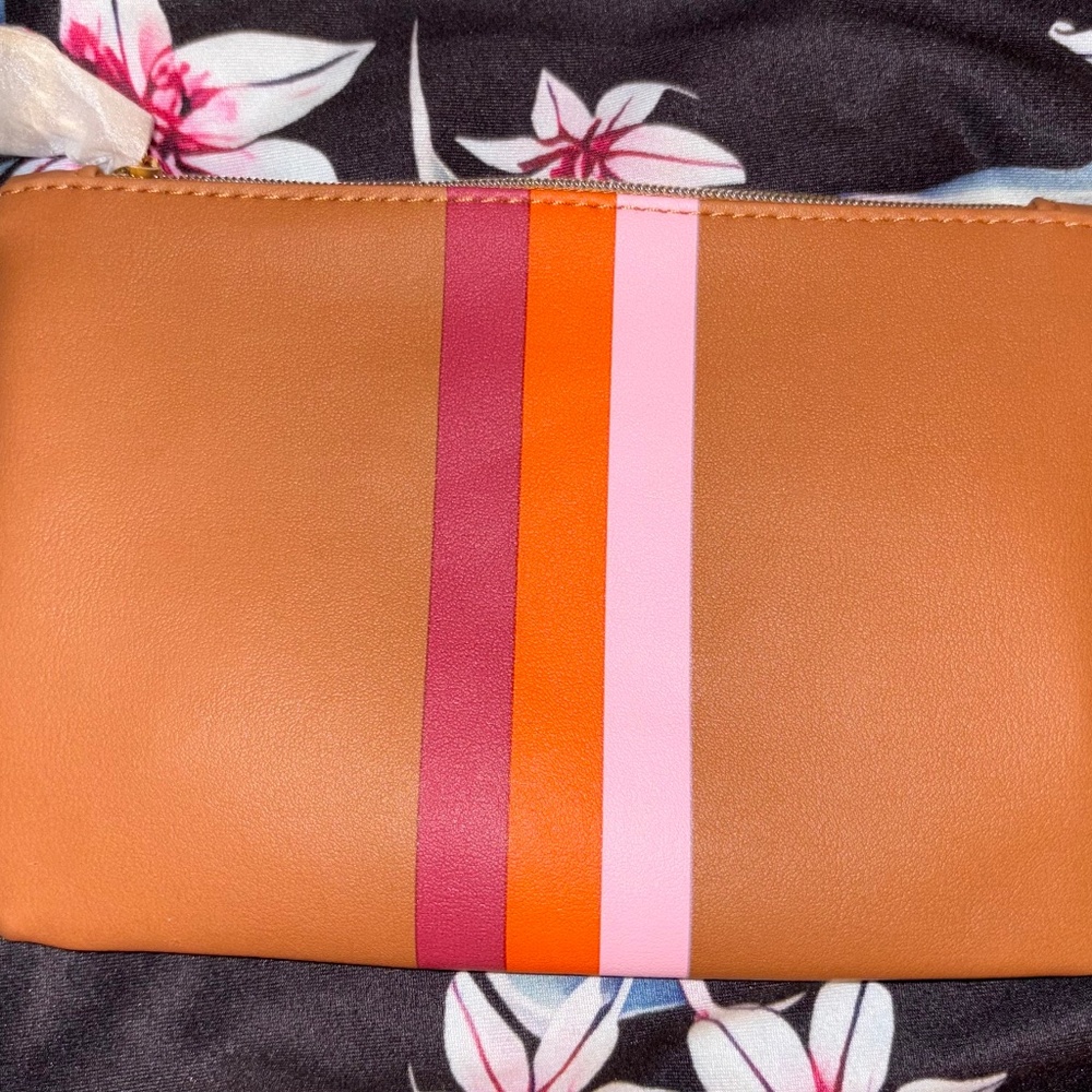 August 2025 Ipsy Glam Bag - Makeup Bag only - NWOT